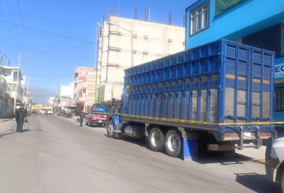Investigan intento de robo de transporte de carga en San Martín Texmelucan