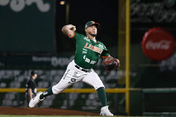 Los Leones se quedan con la serie ante Pericos en duelo de serpentina