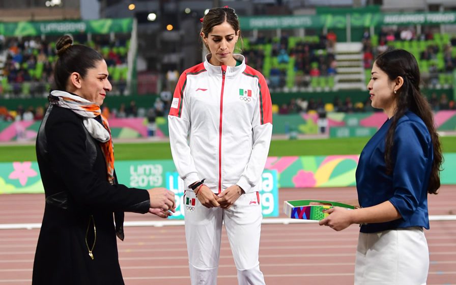 Paola Morán rompe récord nacional de atletismo en 400 metros