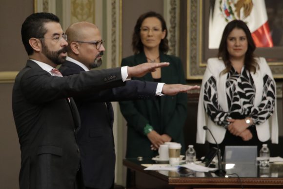 Rinden protesta nuevos magistrados del Poder Judicial ante el Congreso del Estado