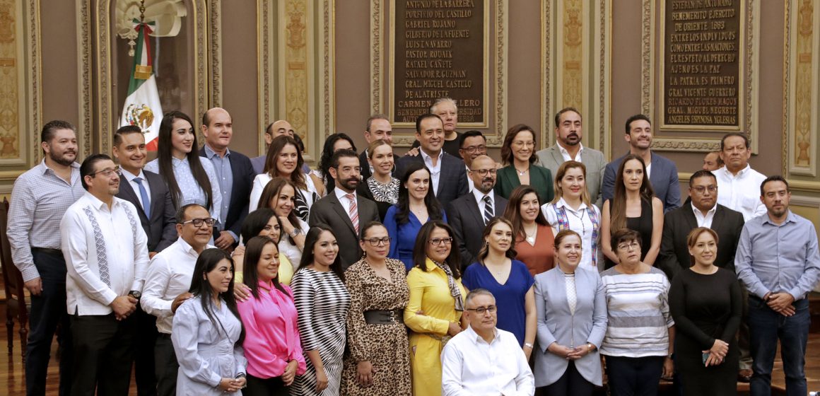 Céspedes Peregrina felicita a los diputados por haber concluido el Tercer Periodo Ordinario de Sesiones