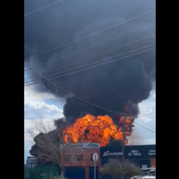 Contenedores con diésel explotan y provocan incendio en Cadereyta, Nuevo León