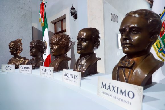 1692671384490_FOTO_4 Conmemora gobierno de Puebla aniversarios luctuosos de Leona Vicario y Carmen Serdán