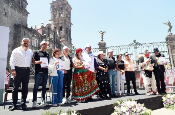 Presenta gobierno estatal a los embajadores del Maratón Puebla 2023