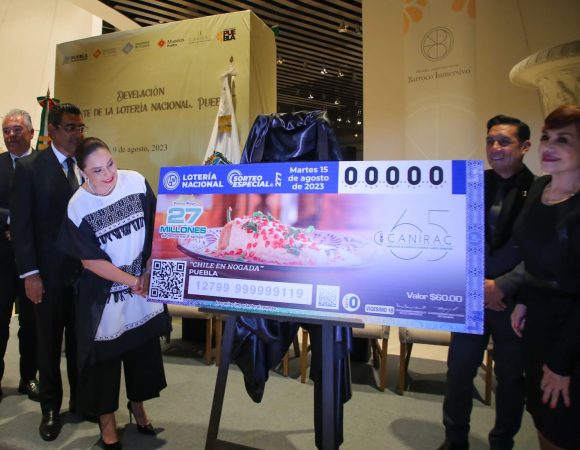 Devela Sergio Salomón “cachito” de la Lotería Nacional con imagen del Chile en Nogada