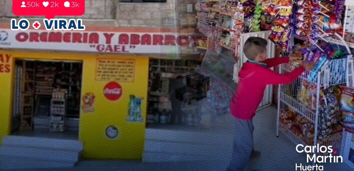(VIDEO) Tiendita regala productos a niños que obtuvieron 10 de promedio