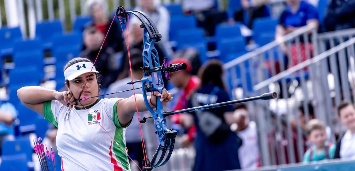 Andrea Becerra consiguió medalla de plata en Mundial de tiro con arco