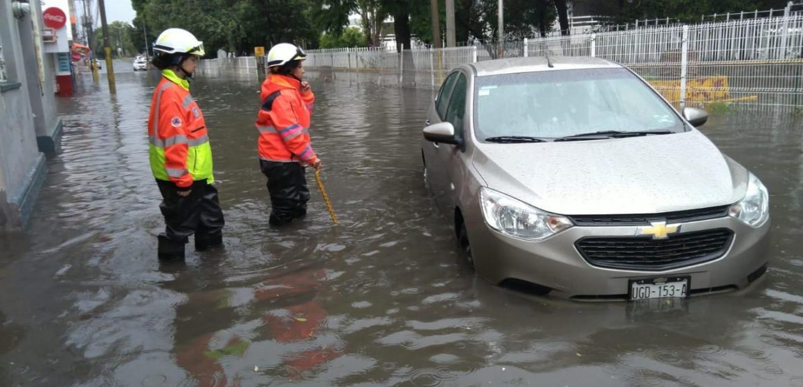 Ayuntamiento de Puebla atiende reportes por lluvia