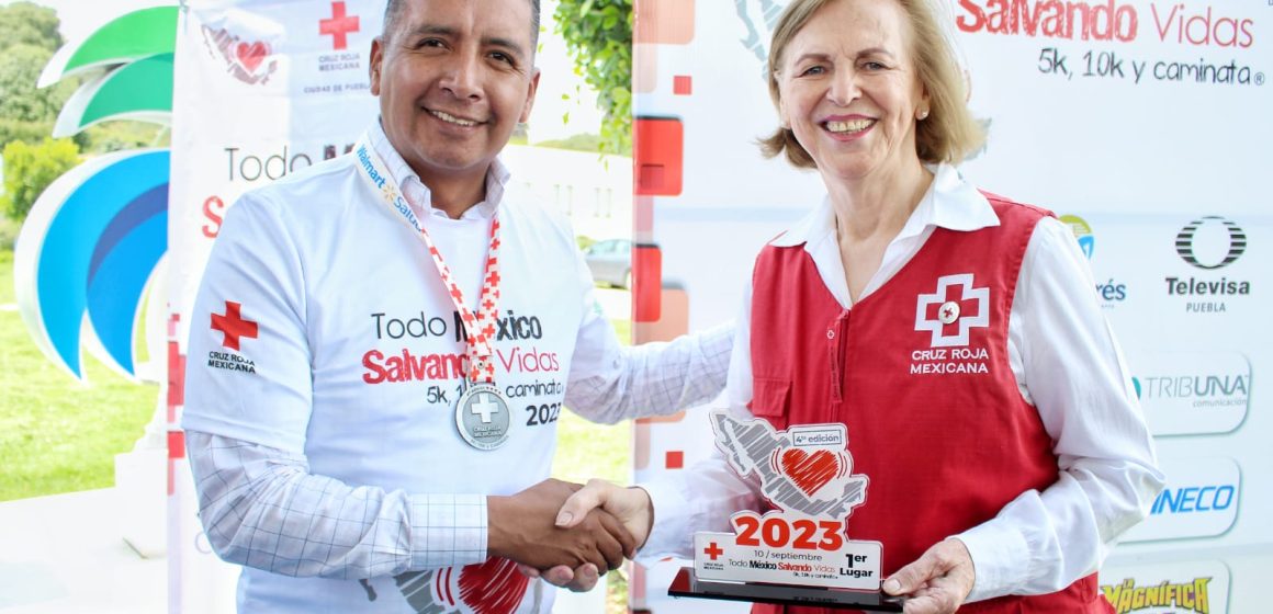 Presentan la Playera y la Medalla de la Cuarta Carrera “Todo México Salvando Vidas 2023”
