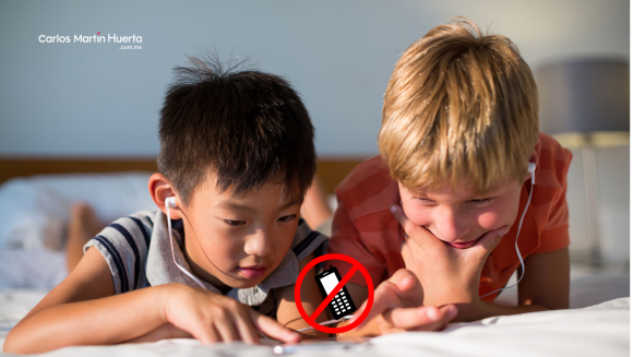 China propone límitar a 2 horas diarias el uso de celulares para niños y adolescentes