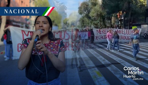 Estudiantes se manifiestan contra nuevo plan de estudios y libros de texto en CDMX