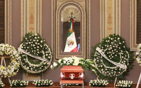 Realizan homenaje póstumo a Aurora Sierra en el Congreso de Puebla