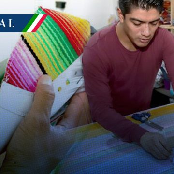 Mexicano crea calzado con diseños artesanales