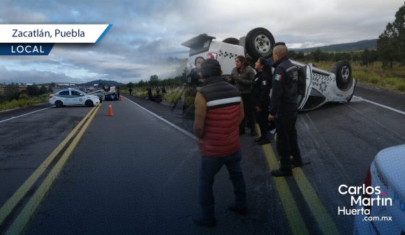 Volcadura de patrulla en Zacatlán deja 13 policías heridos