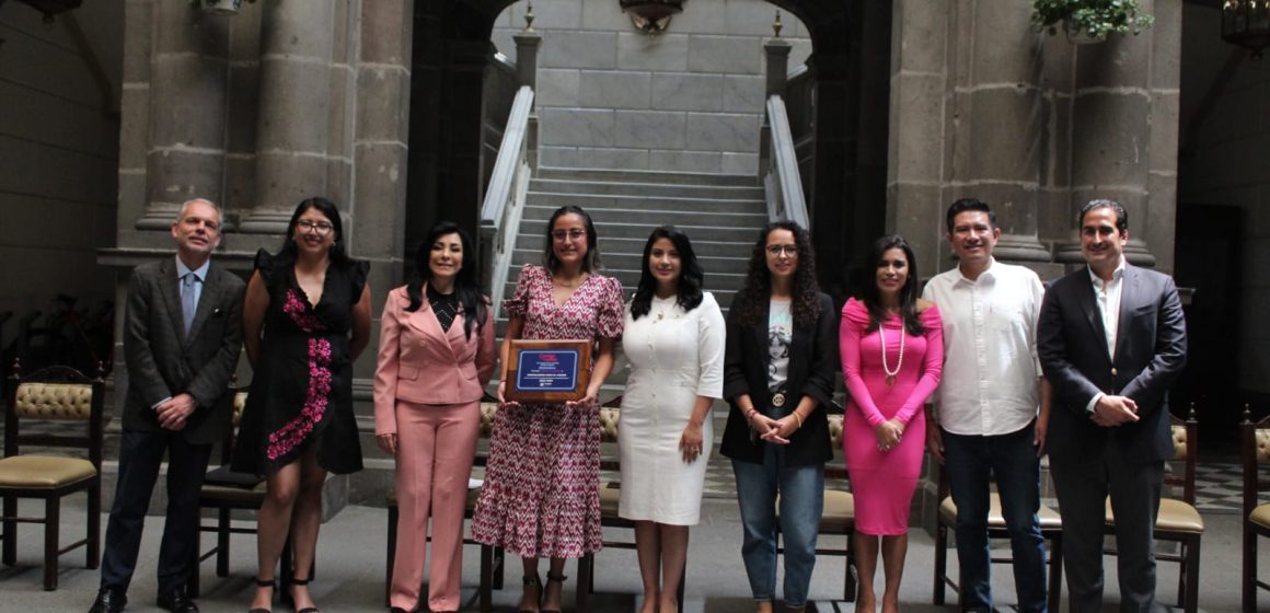 Ayuntamiento de Puebla entregó distintivos a empresas comprometidas con derechos humanos y la igualdad de género
