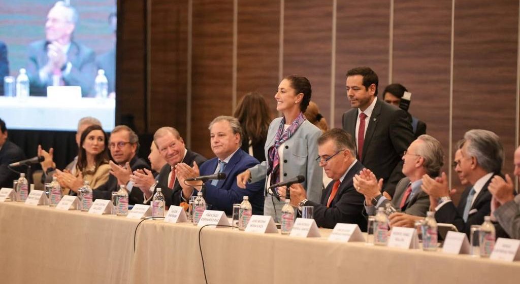 Claudia Sheinbaum sostuvo encuentro con 200 integrantes del CCE del país