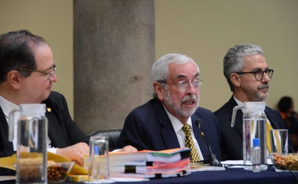 Enrique Graue se despide del Consejo Universitario; llama a rechazar intereses ajenos a la UNAM