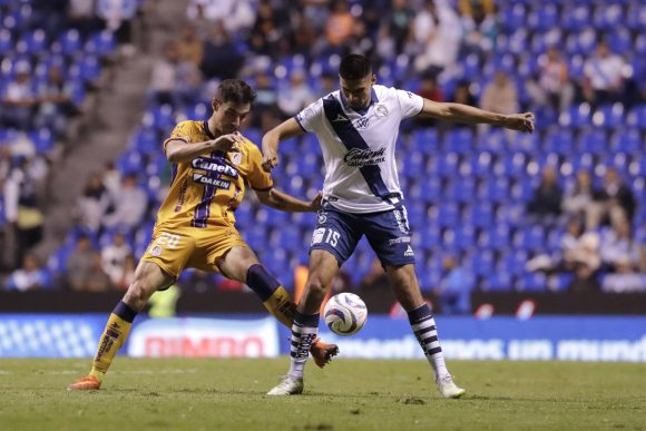 En el Cuauhtémoc el Puebla pierde 1-2 con San Luis