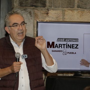 Niega José Antonio Martínez que tras sus aspiraciones gubernamentales este Rosario Orozco