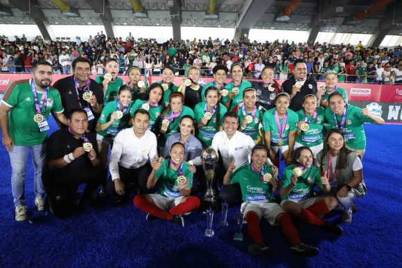 Puebla capital despide el Mundial de Futbol 7 con México varonil y femenil campeones