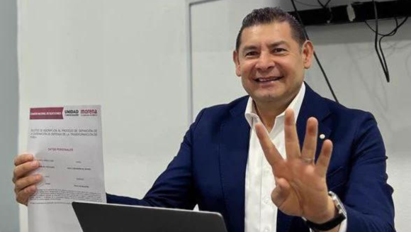 Alejandro Armenta se registra como candidato