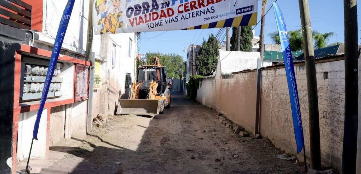Arrancan adoquinamiento en calles de San Andrés Cholula