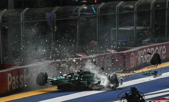 (VIDEO) Lance Stroll destroza el auto tras fuerte impacto en GP de Singapur
