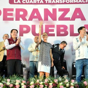 Sheinbaum firma acuerdo de unidad en Puebla