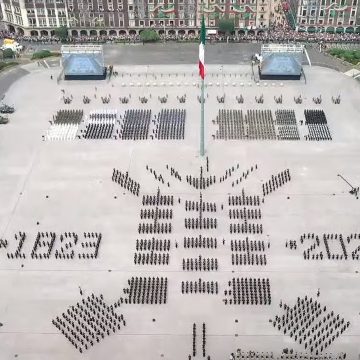 Colegio Militar celebra bicentenario durante el desfile del 16 de septiembre