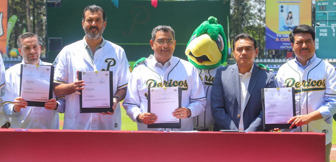 Encabeza Sergio Salomón entrega de concesión del Parque de Beisbol Hermanos Serdán