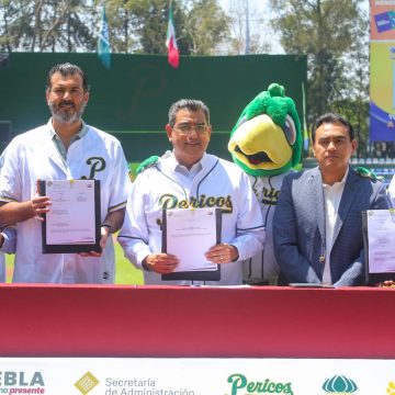 Encabeza Sergio Salomón entrega de concesión del Parque de Beisbol Hermanos Serdán