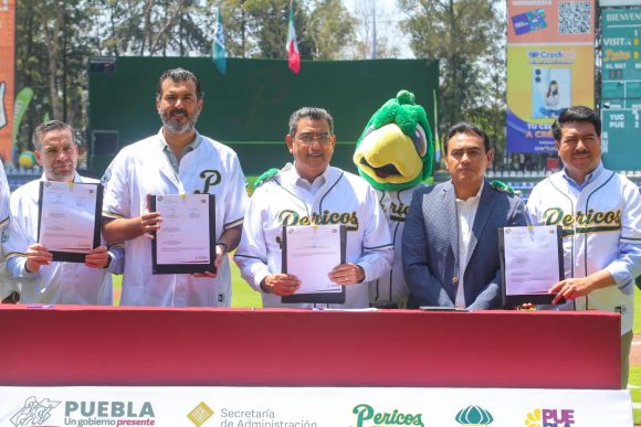 Encabeza Sergio Salomón entrega de concesión del Parque de Beisbol Hermanos Serdán