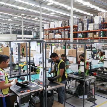 Crece productividad laboral manufacturera en Puebla