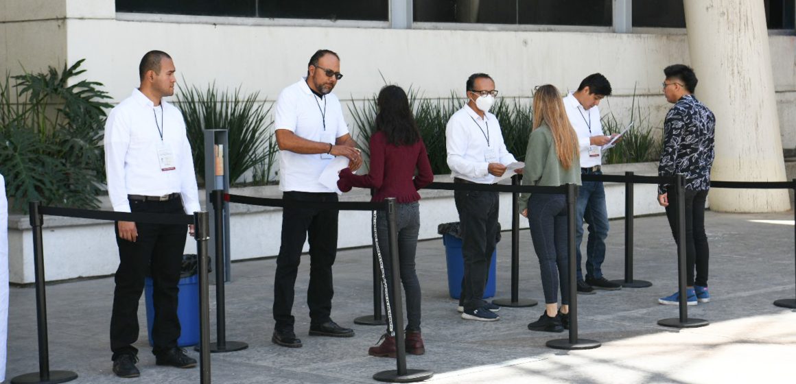 Recibe Puebla a más de 700 estomatólogos para aplicación de examen nacional