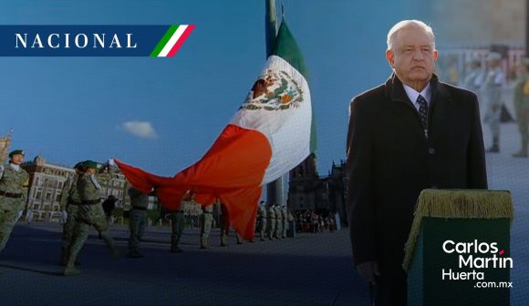 Homenaje víctimas sismos Izan bandera a media asta en memoria de las víctimas de los sismos de 1985 y 2017