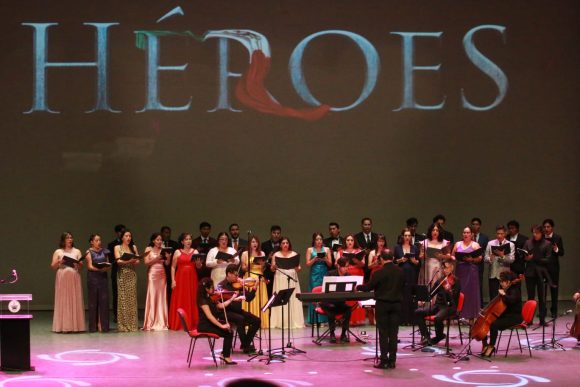 Asiste Sergio Salomón a la premier de la película “Héroes”