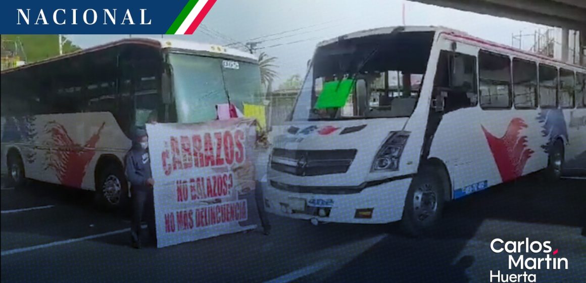 Transportistas bloquean la autopista México-Pachuca, demandan seguridad