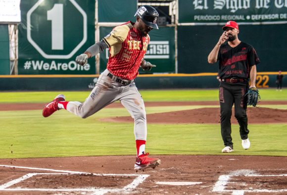 Los Tecolotes regresan la serie a Laredo tras la victoria ante los Algodoneros