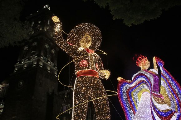 Alistan escenarios para celebrar las Fiestas Patrias; habrá cierres viales en el centro