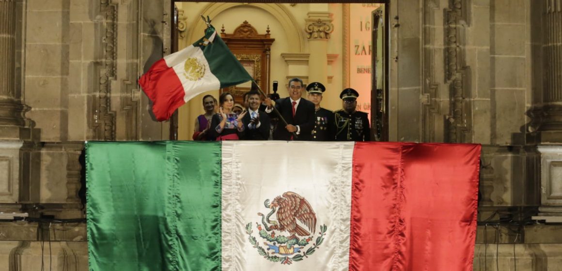 “¡Viva una Puebla unida y sin distinciones!” arenga de Céspedes Peregrina durante el Grito de Independencia