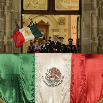 “¡Viva una Puebla unida y sin distinciones!” arenga de Céspedes Peregrina durante el Grito de Independencia