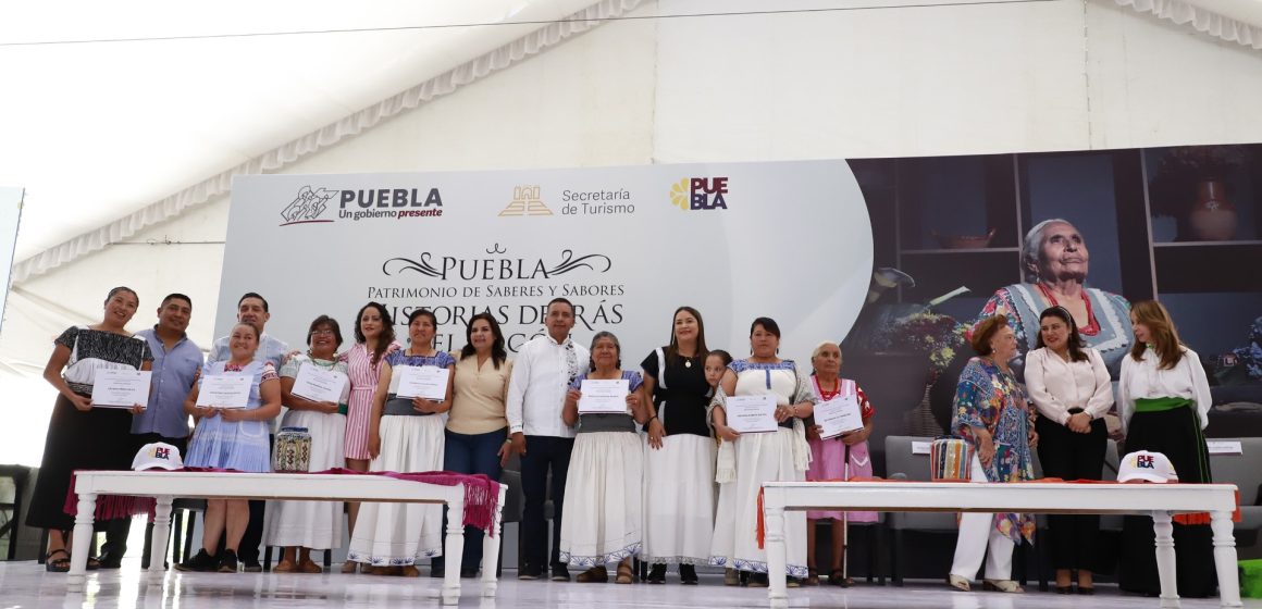Inaugura gobierno estatal encuentro de Cocineras Tradicionales, patrimonio de Puebla