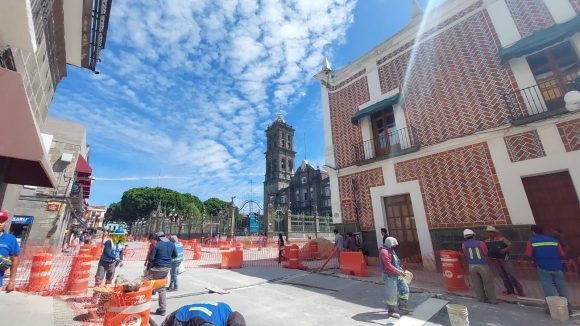 0109ca53-fcf6-49ba-a78a-d437161c865d La 16 de Septiembre tendrá bancas, sombra y árboles: Eduardo Rivera