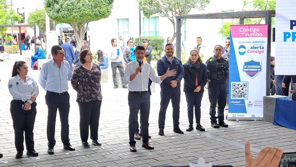 “Cuándo quieran y con quien quieran”, responde Eduardo Rivera a sus críticos