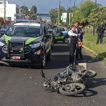 Muere motociclista al impactarse en la 24 Sur