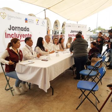 Voluntariado del Congreso participa en la “Jornada Incluyente de Atención Ciudadana” en Acatlán de Osorio