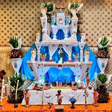 Artesanos de Huaquechula exhiben en Madrid, España la tradición de los Altares Monumentales