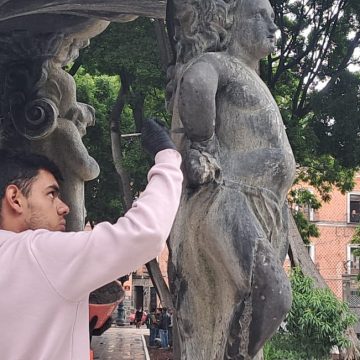 Inician restauración de la fuente de San Miguel después de ser vandalizada en el #8M