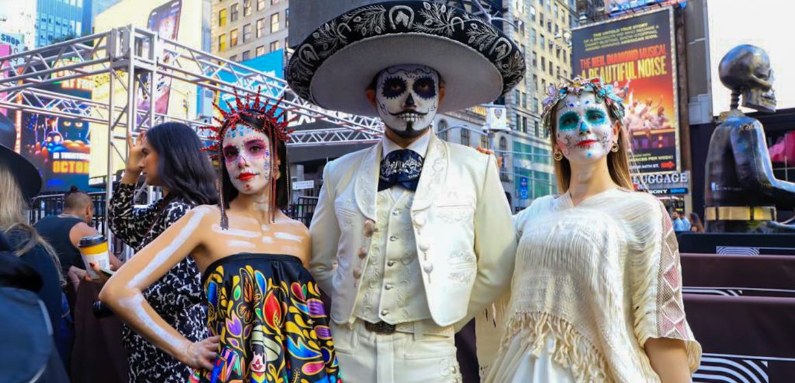 “Puebla está hoy en el corazón de NY con catrinas de Día de Muertos”: Gaby Bonilla