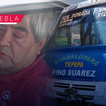 Conductor del transporte público golpea a hombre de la tercera edad en Puebla